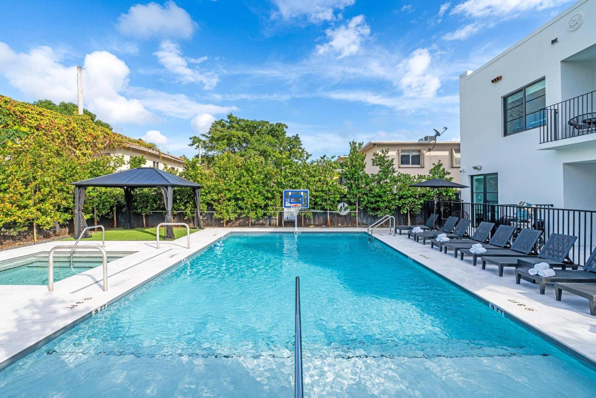 Lux Retreat By Renzzi Leilighet Miami Eksteriør bilde